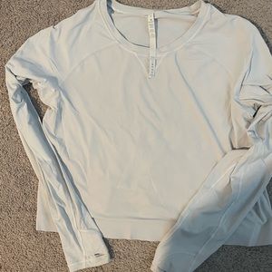 Lululemon long sleeve with thumb holes